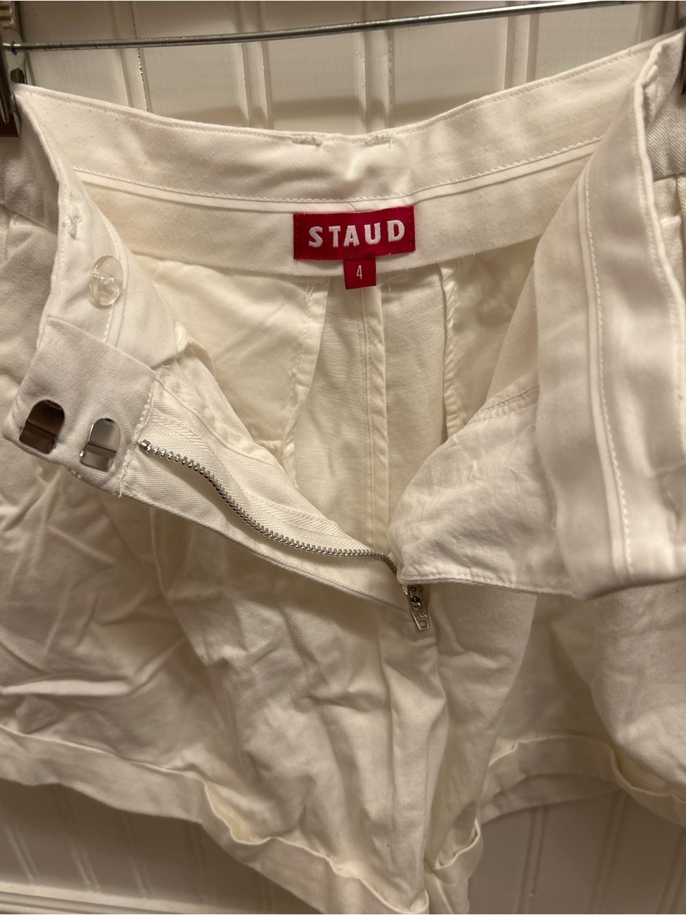Staud Ivory Tailored Pleated Shorts Size 4 High Rise
